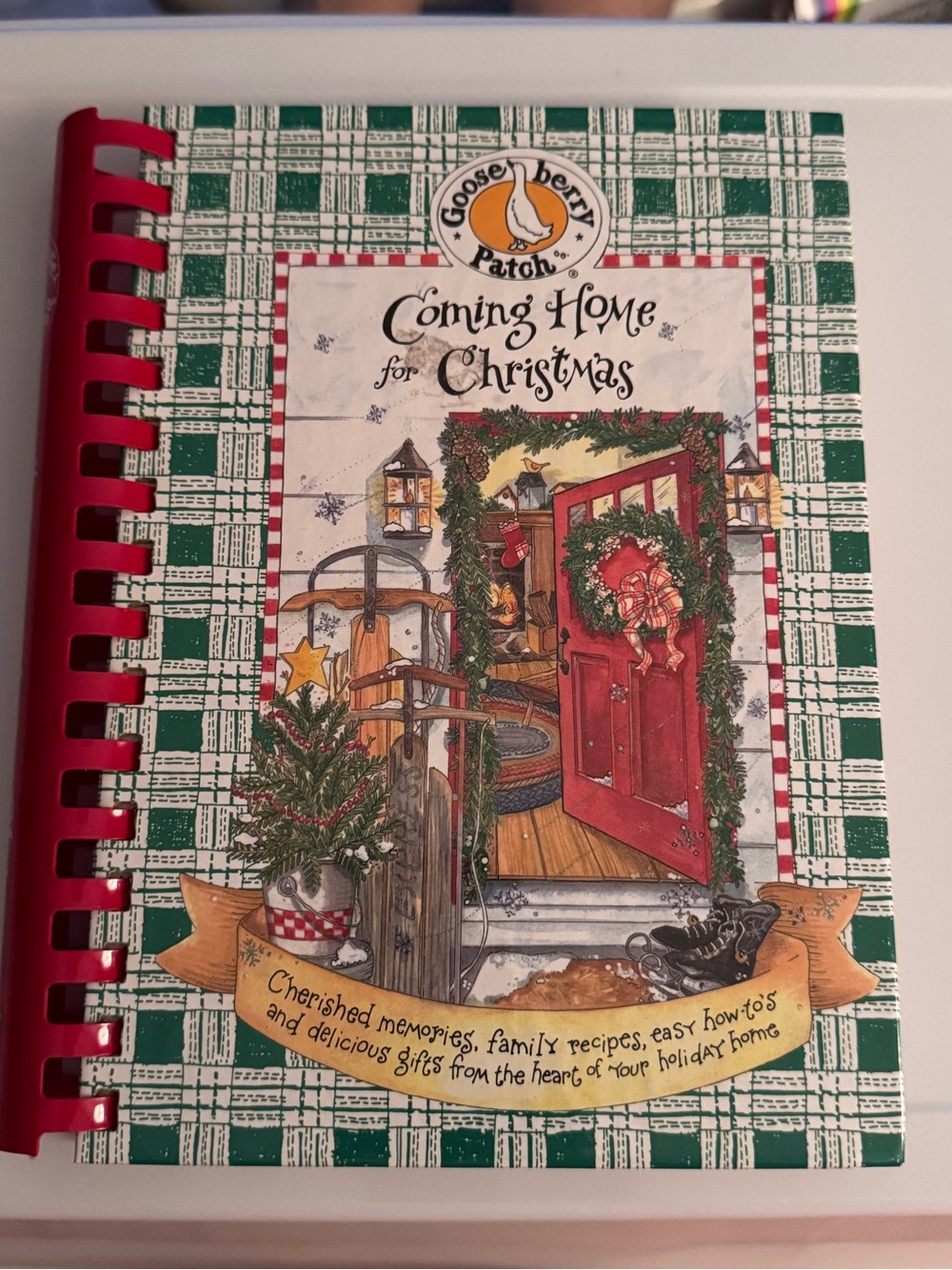 Gooseberry Patch Coming Home for Christmas Cookbook